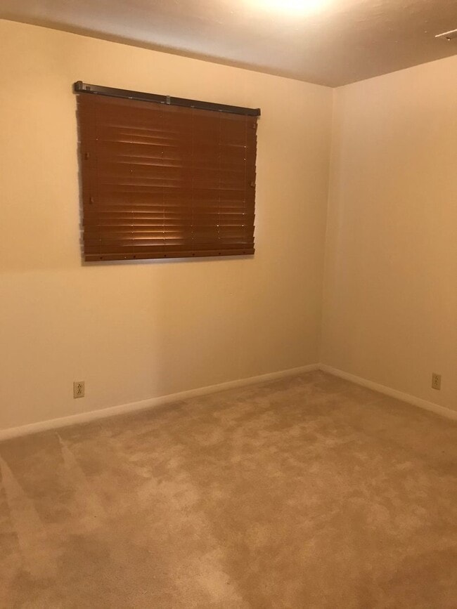 Building Photo - Remodeled Home in Lower Pioneer