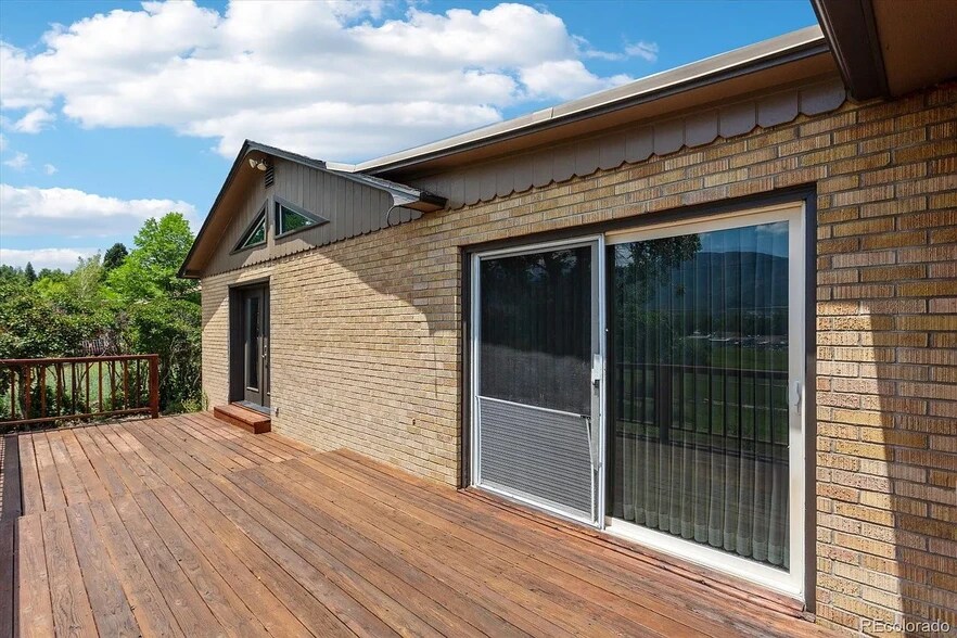Deck - 413 Poncha Blvd