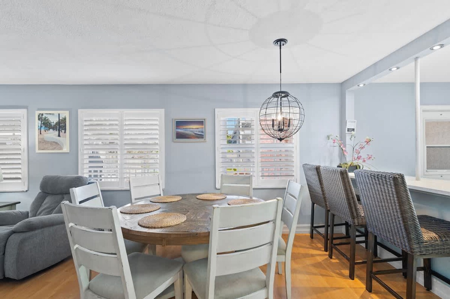 Building Photo - 2424 NE 9th St