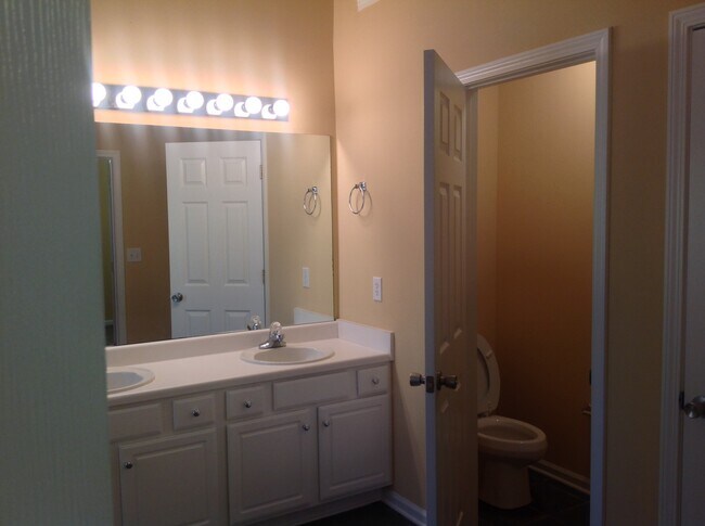 Building Photo - Inviting *Spacious* 4 Bedroom *One Level Beauty*!(Updated Pictures Coming Soon)