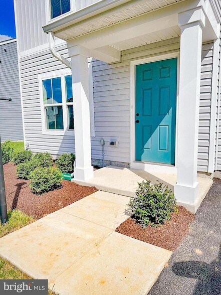 Building Photo - 118 Charlotte St