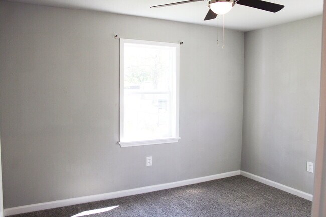 Building Photo - Charming 3-Bedroom, 2-Bath home – Perfect Fort Worth Living!