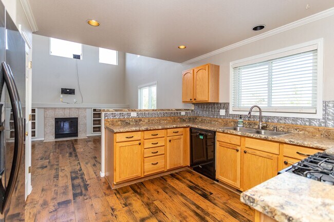 Building Photo - Spacious Home in Woodmen Hills!!!