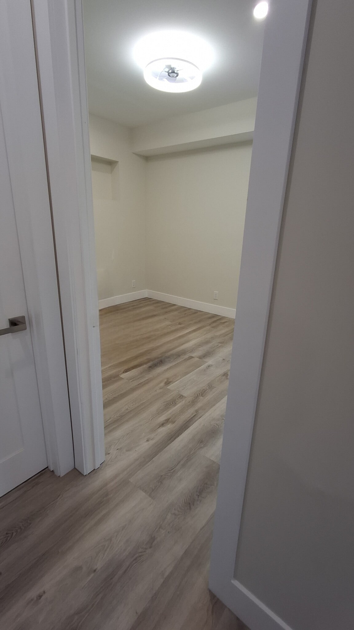 Building Photo - 4377 Charlemont Ave