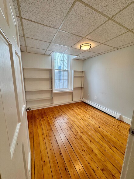 Building Photo - 312 Union St