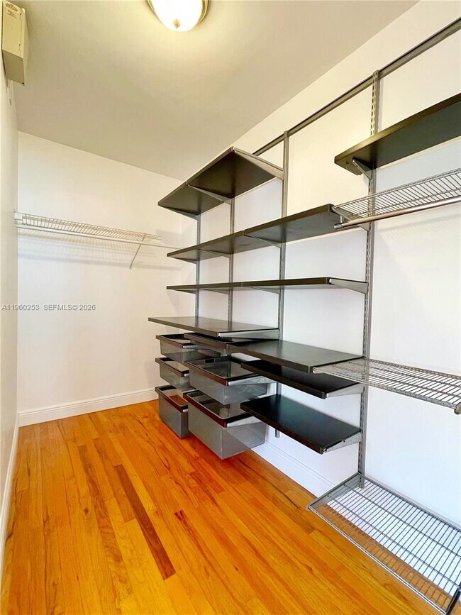 Building Photo - 1241 14th St