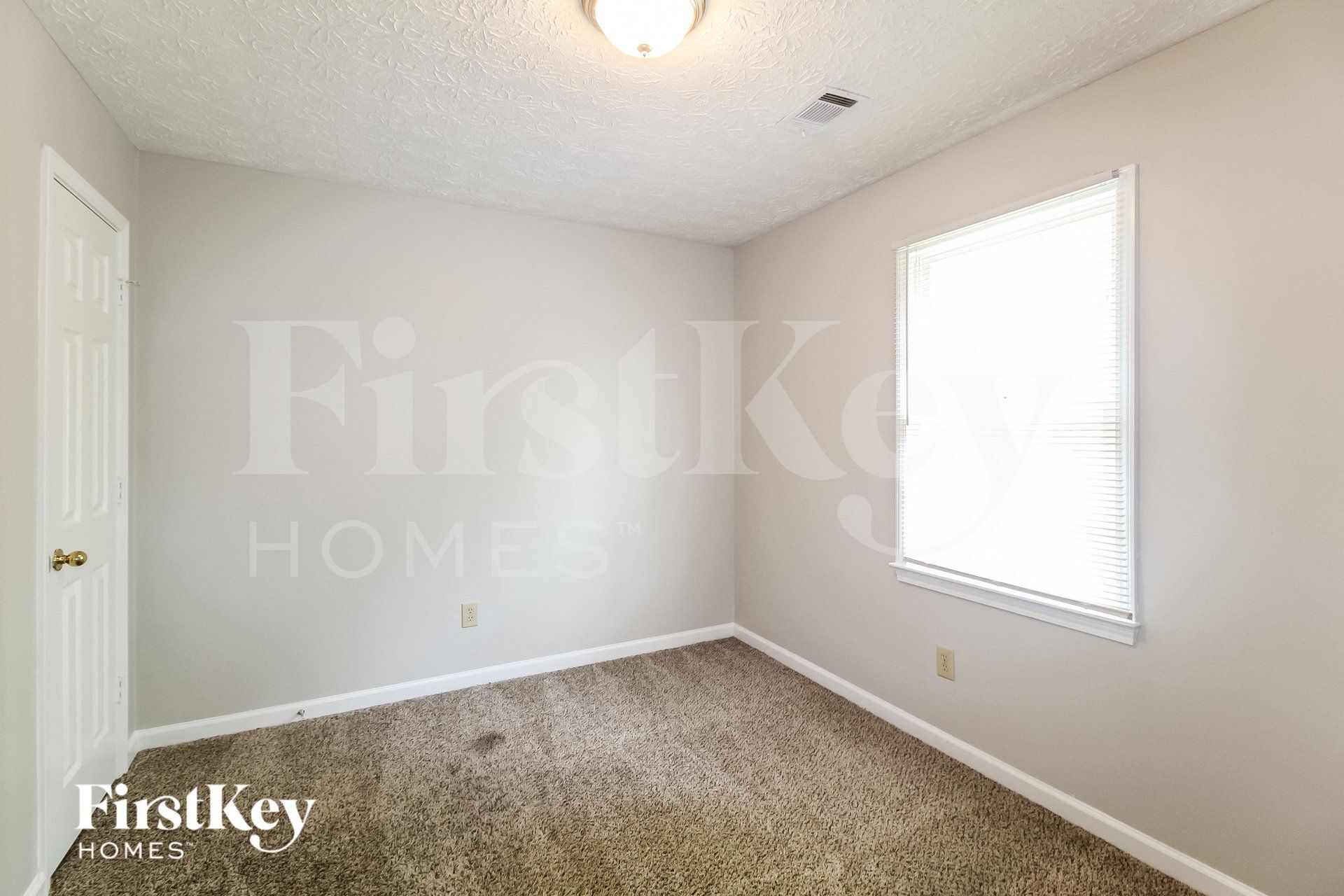 Building Photo - 1845 Rockside Ln SW