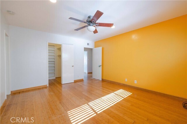 Building Photo - 1227 E 1st St