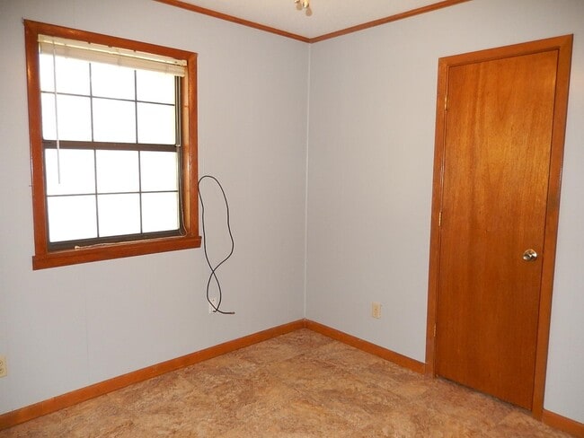 Building Photo - 171 Bear Creek Rd