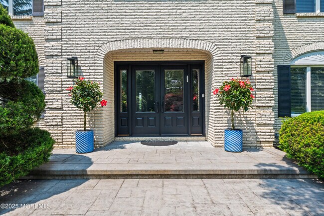 Building Photo - 25 Muncy Dr