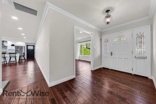 Building Photo - 1951 Heath Dr