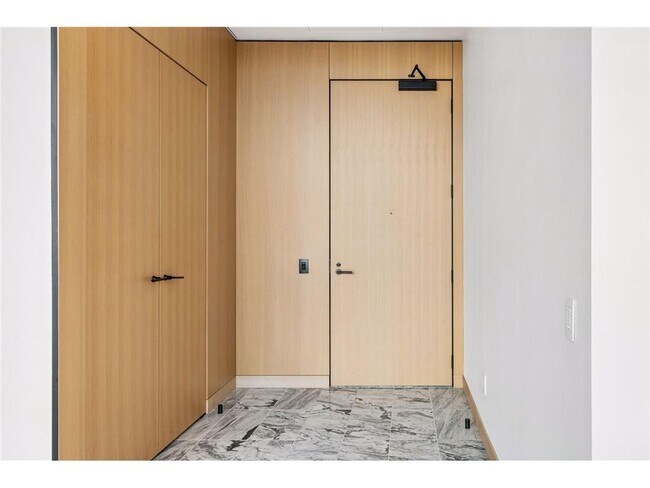 Building Photo - 255 Hennepin Ave