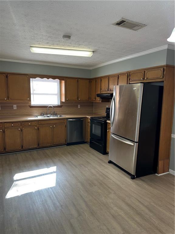 Building Photo - 34 Forest Pl