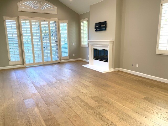 Building Photo - 732 PALISADES Dr