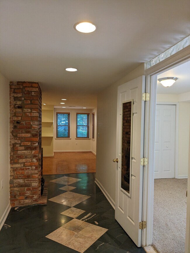 Building Photo - 110-112 12th St NE