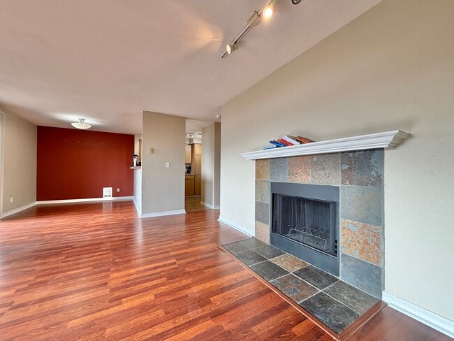 Building Photo - 1710 W Sunn Fjord Ln
