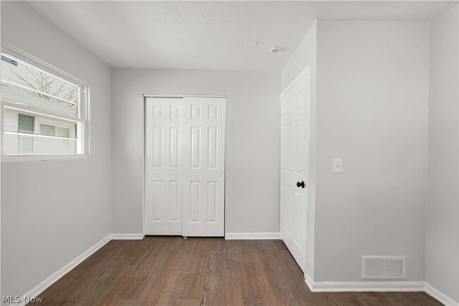 Building Photo - 12114 Milligan Ave