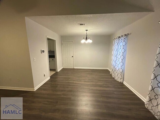 Building Photo - 1434 Paul Caswell Blvd