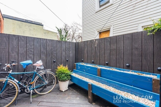 Building Photo - 1964 2nd St NW