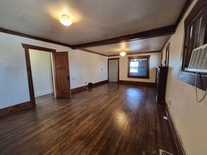 Building Photo - Affordable 2 bedroom rental home!