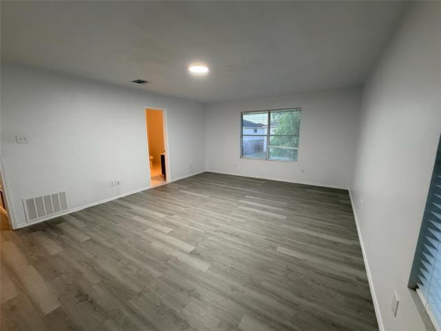 Building Photo - 8440 Shallow Creek Dr