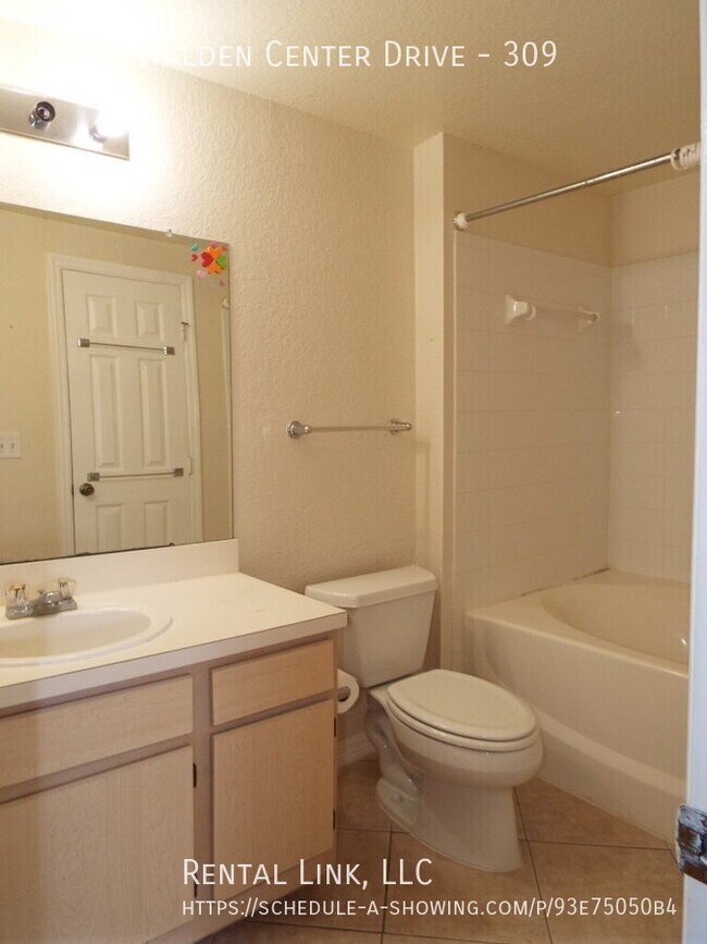 Building Photo - 23660 Walden Center Dr