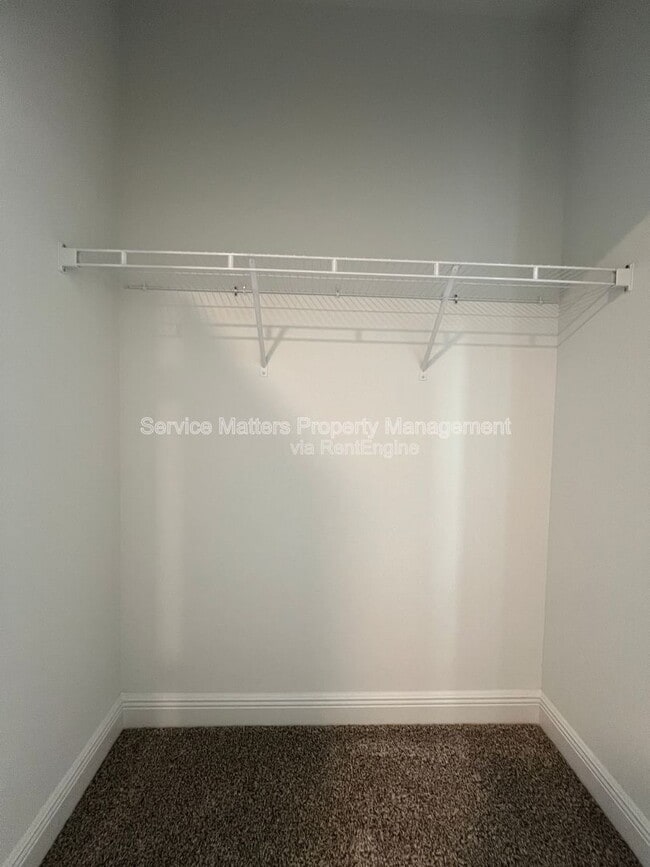 Building Photo - 4145 Grassy Run St