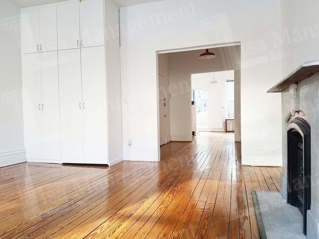 Building Photo - 1700 Lexington Ave