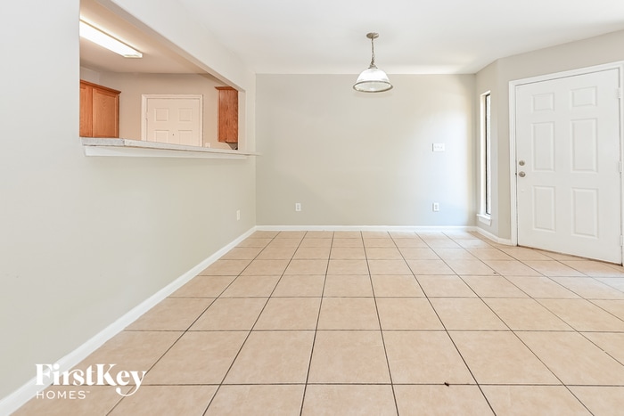 Building Photo - 2923 La Estancia Ln