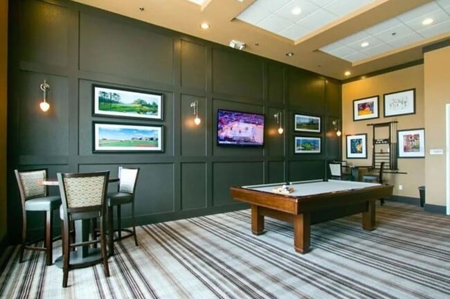 Building Photo - 345 Alcove Dr