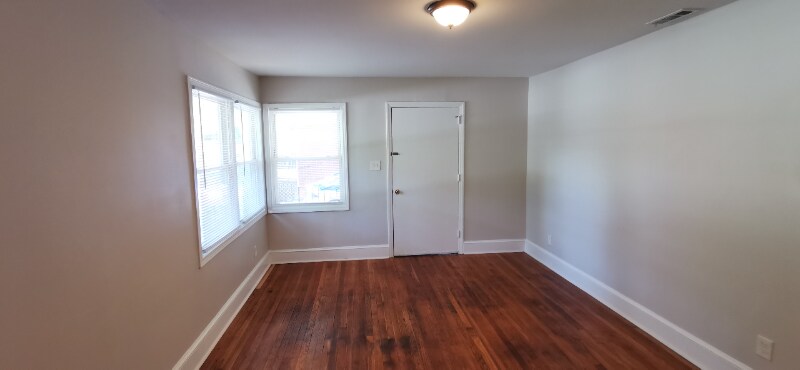 Building Photo - 514 Porter St