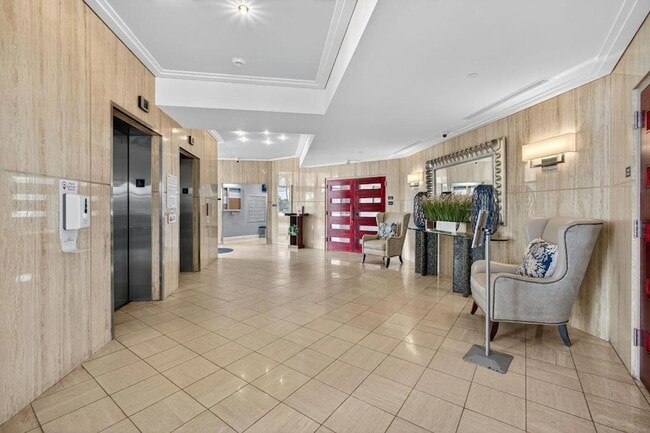 Building Photo - 9650 S Ocean Dr