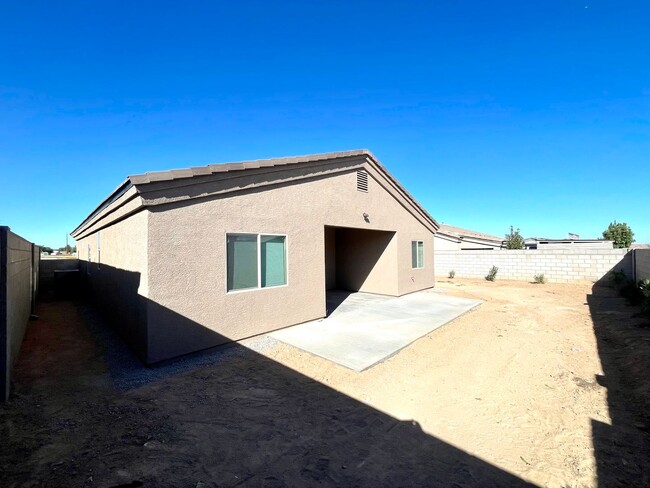 Building Photo - New 2023 Construction 4 Bedroom Home off A...