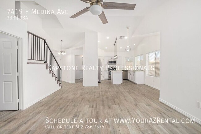 Building Photo - 7419 E Medina Ave
