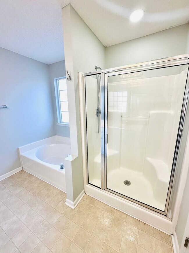 Building Photo - 714 Lindsey Brooke Trace - MOVE IN SPECIAL
