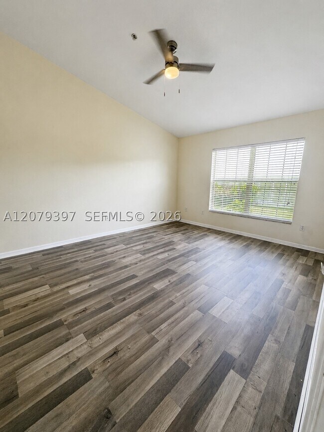 Building Photo - 10409 SW 85th Ct
