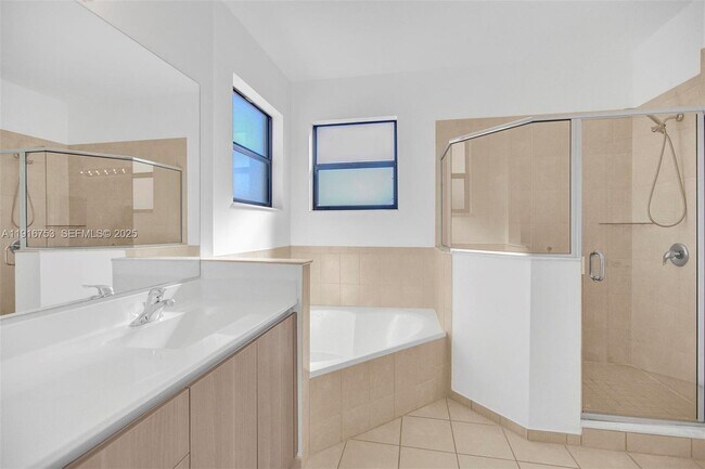 Building Photo - 3504 W 94th St