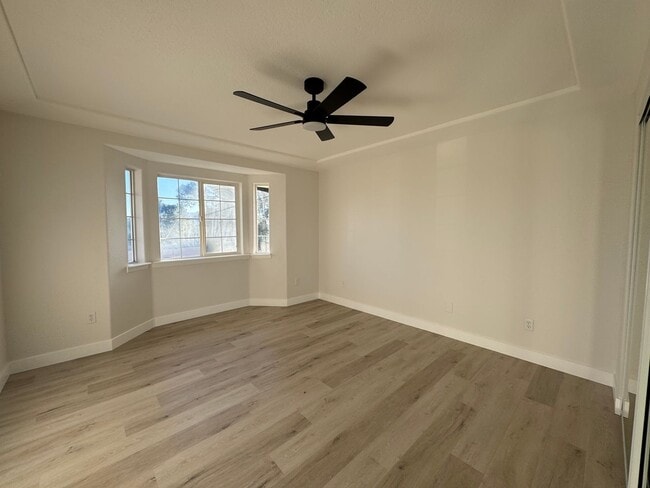 Building Photo - Newly remodeled home on The Mesa in Hesperia!