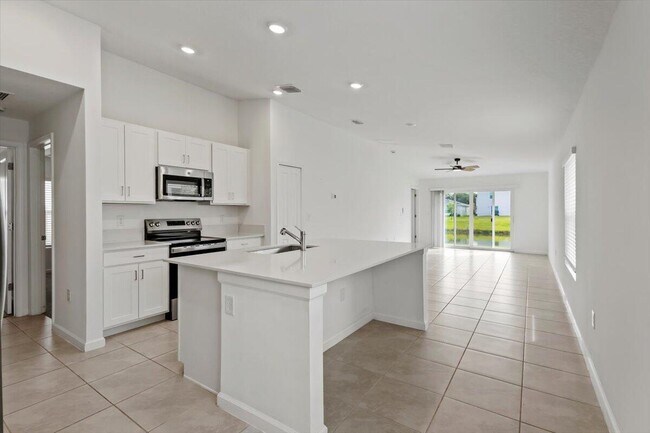 Building Photo - 1338 Colebrook Cir SW