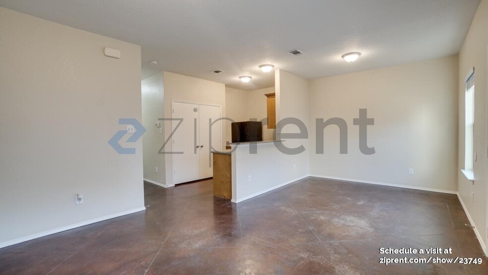 Building Photo - 2340 Aldergate Dr