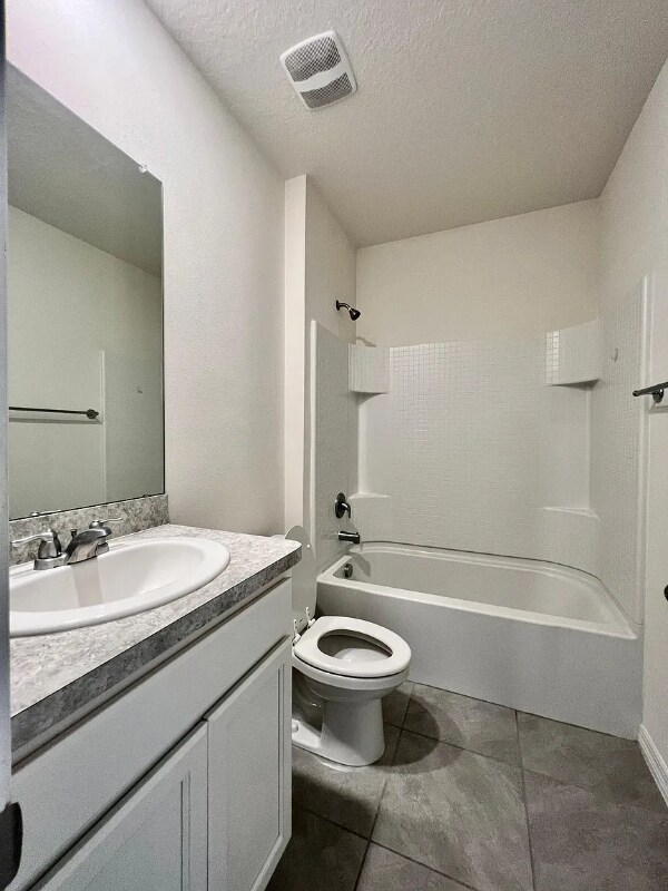Building Photo - 237 St Georges Cir