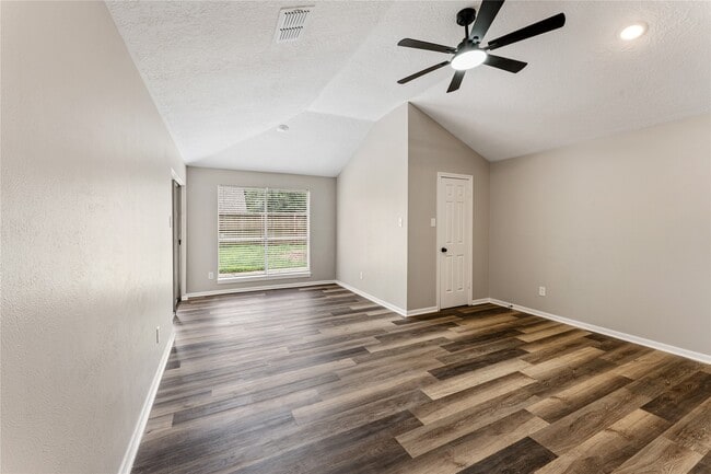 Building Photo - 8219 Winding Meadow Ct