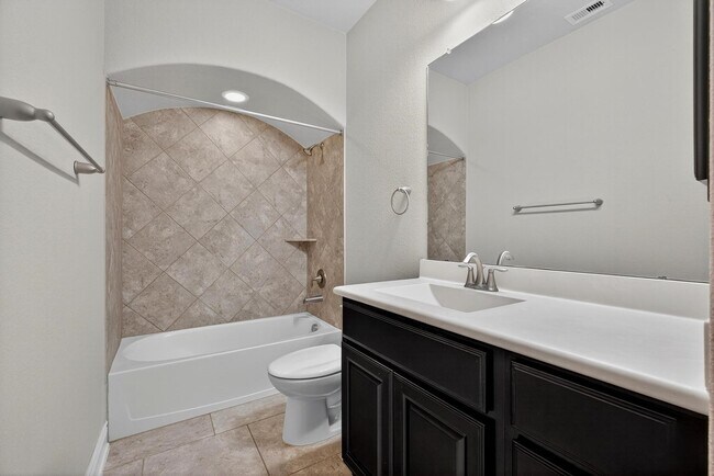 Building Photo - 15303 Westland Gate Dr