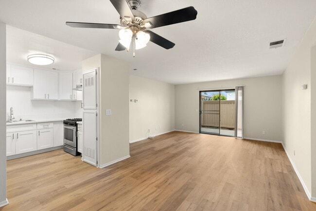 Interior Photo - Parkview Palms