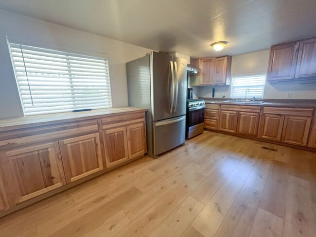 Building Photo - HOUSE - COTTONWOOD - VERDE VILLAGE