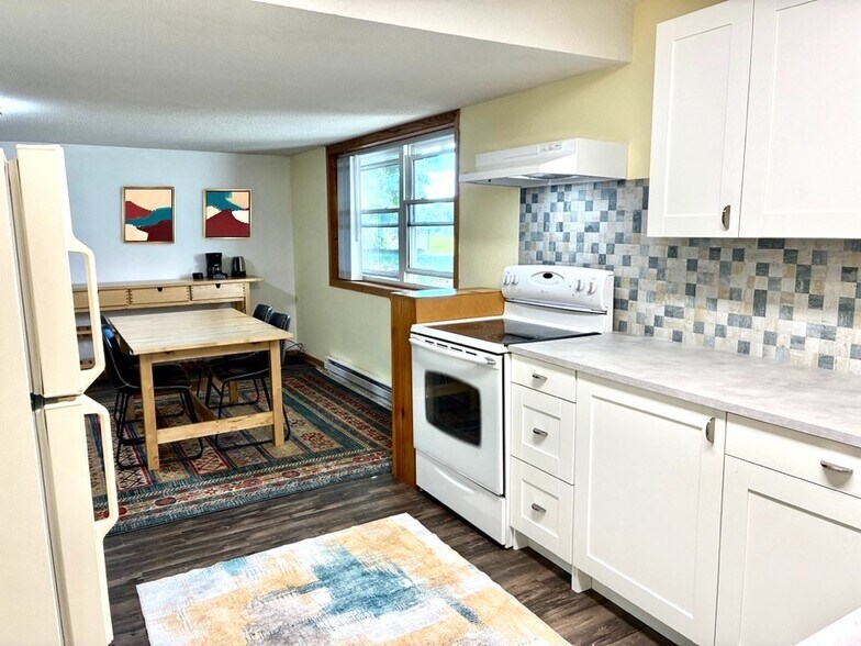 Building Photo - 317 N Wasson Ln