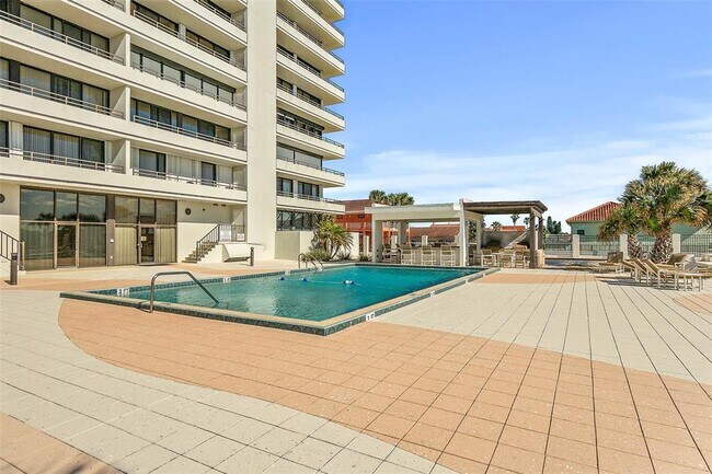 Building Photo - 1601 N Central Ave