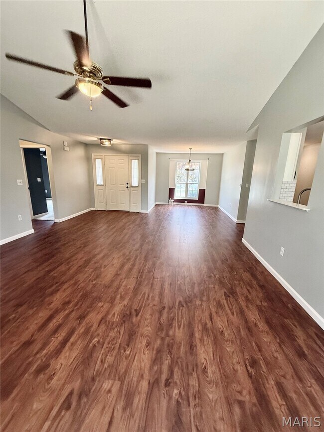Building Photo - 3241 Tanglebrook Dr