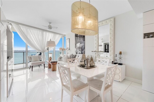Building Photo - 17001 Collins Ave