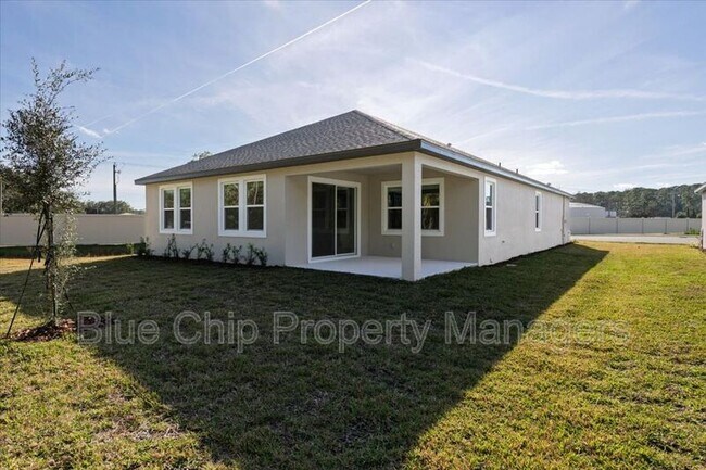 Building Photo - 1229 Pampus Dr